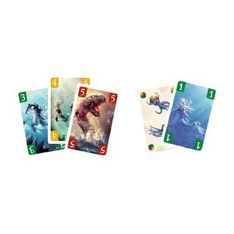 El clásico juego de cartas Mau Mau con diseno Rulantica en cajita de metal