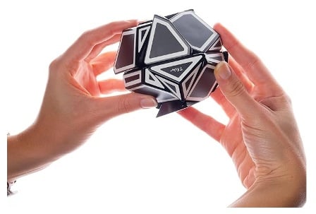 Meffert Ghost Xtreme Cube puzzle- ¡Rompecabezas de siguiente nivel en su máxima expresión